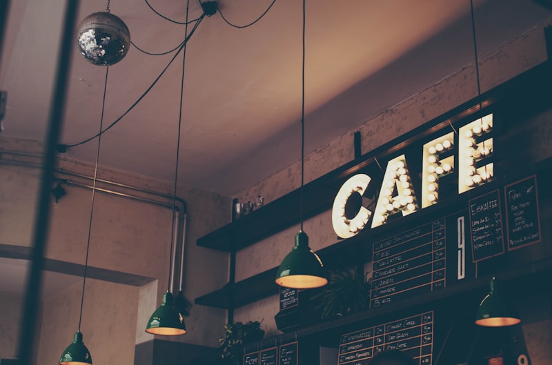 Coffee Machines & Grinders